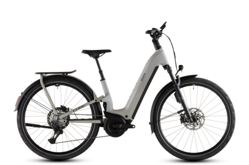 Cube Kathmandu Hybrid ONE11 HPC SLT 800